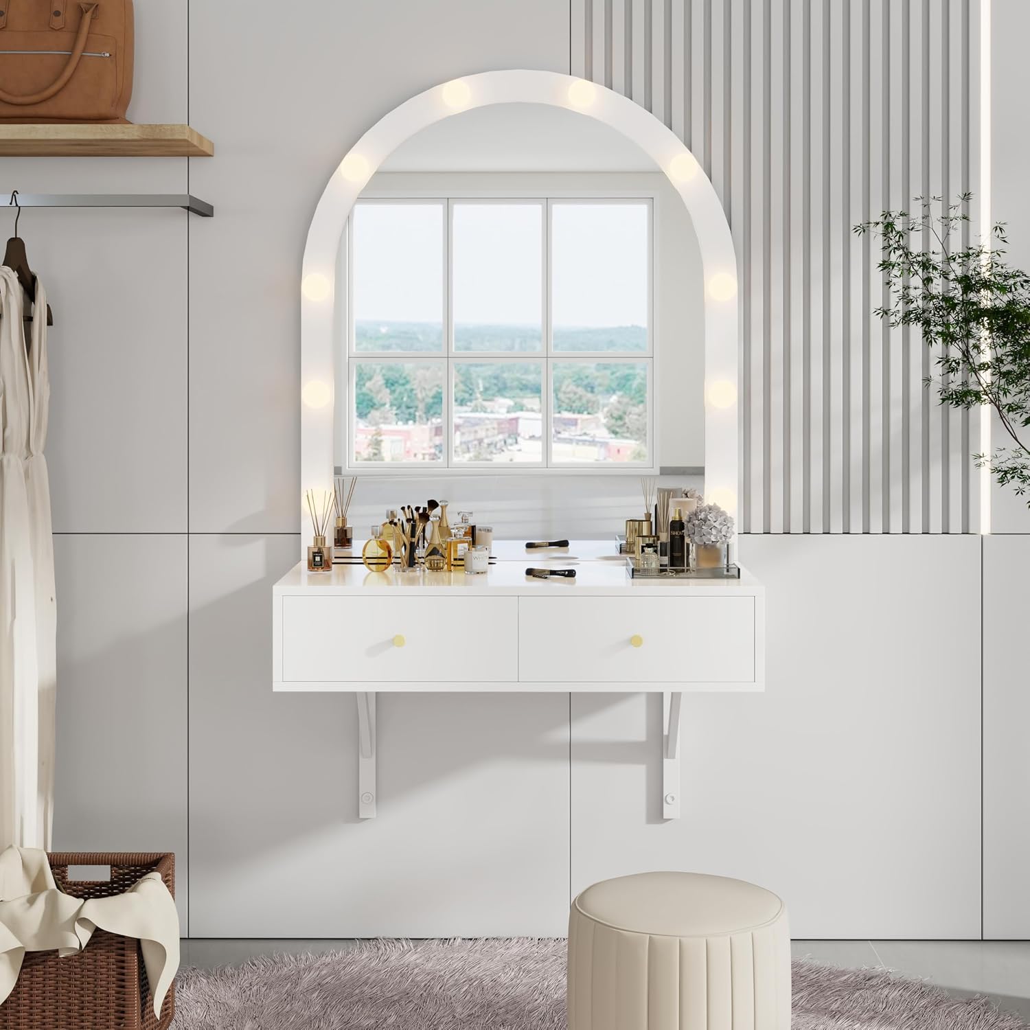 Light Mirror Wall Makeup Vanity